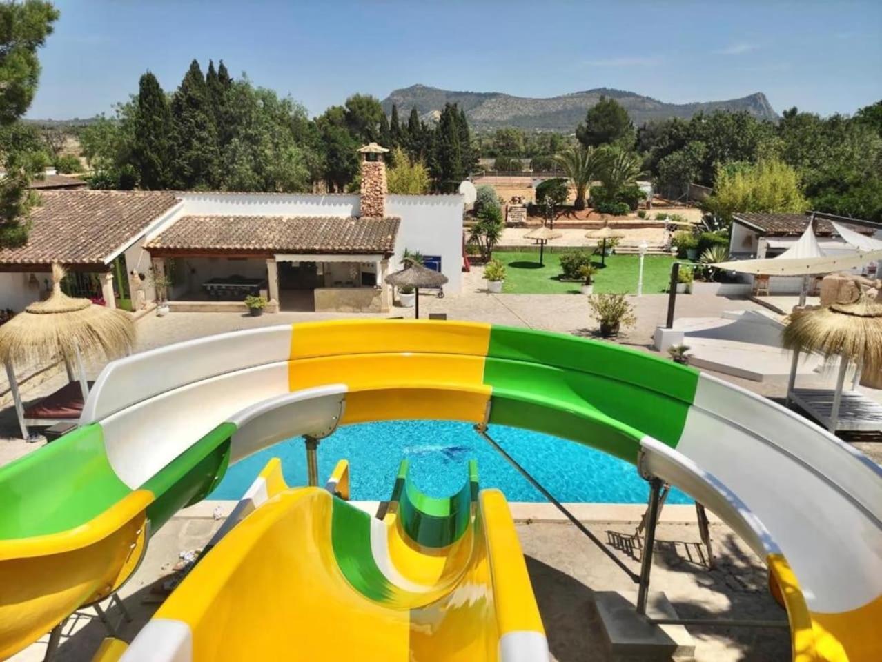 Del Artista Super Lujo Villa